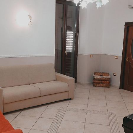 La Casa Di Mamma Lägenhet Neapel Rum bild